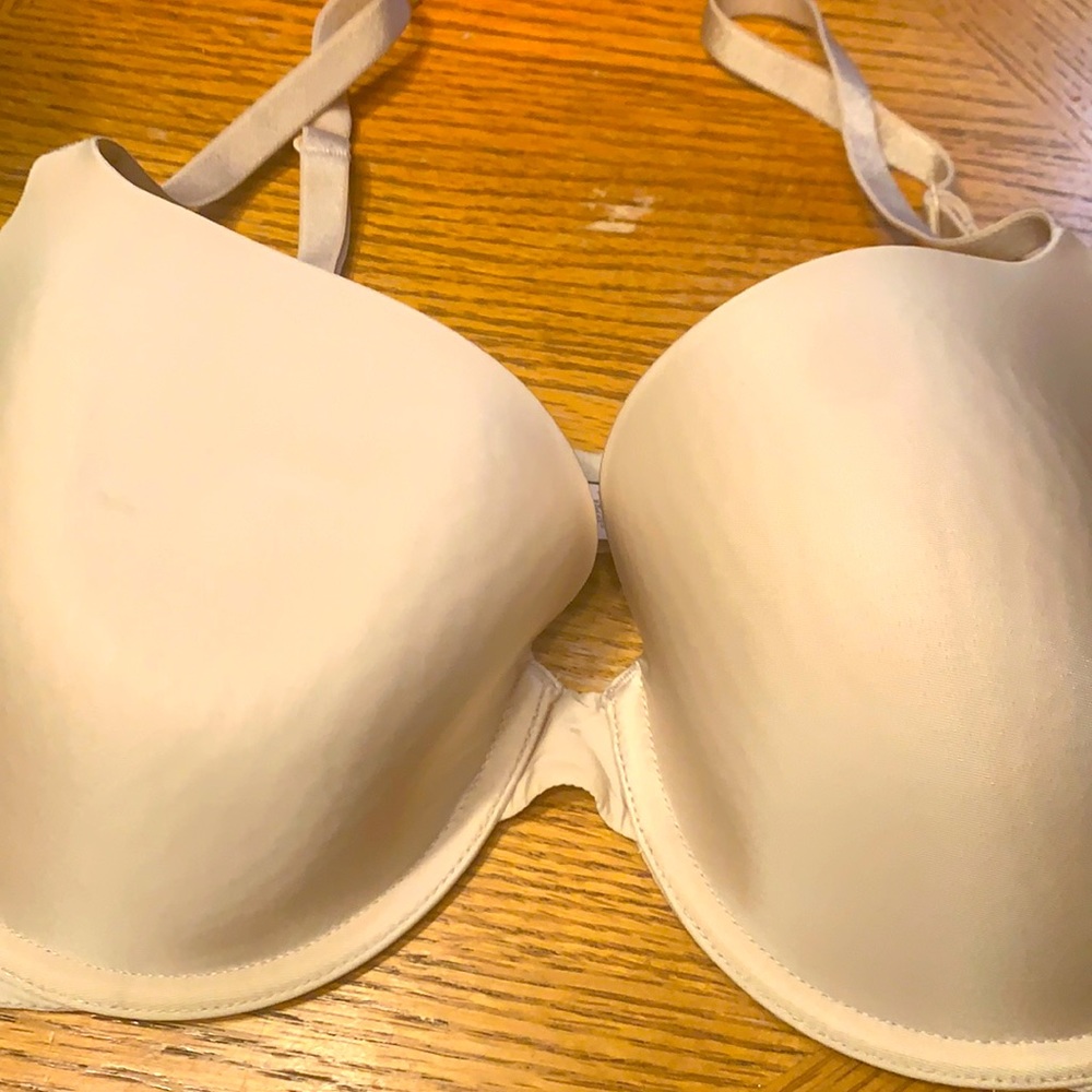 Beige Victoria Secret Demi bra 36d